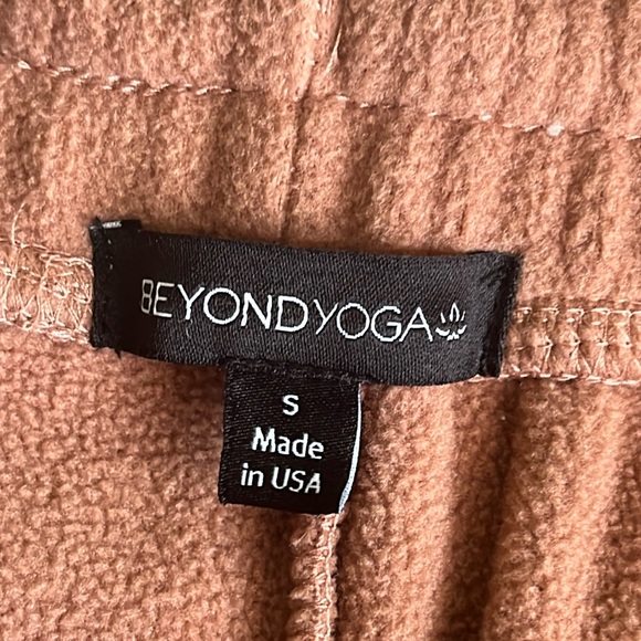 Beyond Yoga polar fleece jogger sweatpants - Picture 7 of 12
